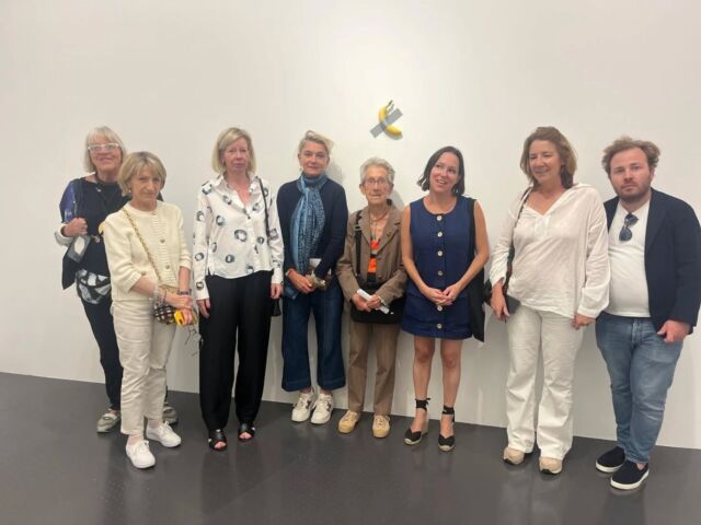 Les #AmisDesBeauxArtsDeParis ont passé une journée à Metz au @centrepompidoumetz_ en compagnie de Chiara Parisi (@chiaraparisi9900), directrice du musée et commissaire de l’exposition Copistes, réalisée en collaboration avec le @museelouvre.

La journée s’est poursuivie par une visite libre des autres expositions, dont Dimanche sans fin, l’exposition de Maurizio Cattelan en écho avec la collection du Centre Pompidou.

#AmisDesBeauxArtsDeParis #CentrePompidouMetz #ChiaraParisi #Copistes #MuseeDuLouvre #DimancheSansFin #MaurizioCattelan #ArtContemporain #Exposition #ArtLovers #ArtTrip #Culture #Patrimoine #Metz #ArtExperience #ArtVisit #ArtScene