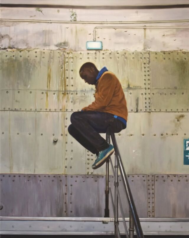 A voir au @petitpalais_musee les œuvres de @bilalhamdad lauréat du prix Khalil de Chazournes en 2018  pour les #AmisDesBeauxArtsDeParis

Dans le cadre de sa saison 2025, le Petit Palais accueille pour sa carte blanche d’art contemporain, le peintre Bilal Hamdad dont les œuvres explorent la solitude urbaine à travers des scènes parisiennes.

Diplômé des @beauxartsparis en 2018, il se distingue par ses grandes peintures à l’huile, souvent inspirées de photographies prises sur le vif. Ses tableaux mettent en lumière des personnages solitaires et anonymes, créant un contraste saisissant avec l’effervescence de la ville.

L’exposition au Petit Palais rassemble une vingtaine de ses œuvres, dont deux inédites, créées pour l’occasion, et établit un dialogue avec les collections permanentes du musée. Bilal Hamdad s’inspire de grands maîtres comme Rubens, Manet et Courbet, intégrant des références subtiles à leurs œuvres dans ses propres créations.

@galerietemplon

#bilalhamdad #galerietemplon #painting