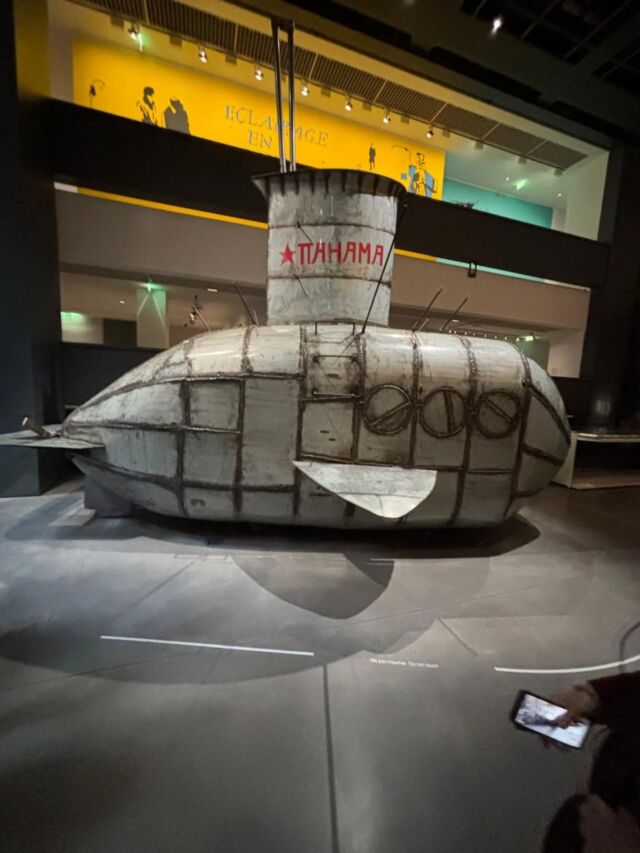 Les Amis des Beaux-Arts de Paris ont eu le plaisir de visiter le nouvel espace de la @fondationcartier pour l'art contemporain qui présente "Exposition Générale" retraçant quarante ans d’art contemporain à la Fondation Cartier à partir d’une collection façonnée au fil de sa programmation.

En réactivant l’héritage social, culturel et architectural de son édifice et son ouverture sur la ville, elle esquisse une cartographie alternative de l’art contemporain et inaugure, à travers son nouveau dispositif architectural conçu par Jean Nouvel, une approche renouvelée de l'exposition.

Visite en compagnie de @leannesacramone , Senior Curator de la Collection

#artcontemporain #contemporaryart #pgmap